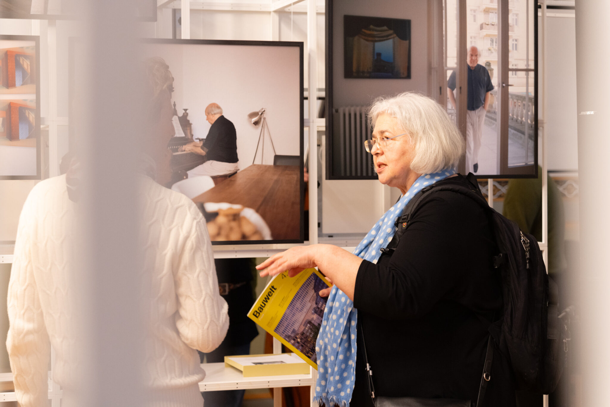 © Emad Ette - Auch Vertreterinnen und Vertreter von Bürgervereinen waren gekommen: Claudia Nier vom Nachbarschaftsrat KMA II e.V. und Achim Bahr von den Stalinbauten e.V. (auf den Fotos zu sehen und auch persönlich anwesend).